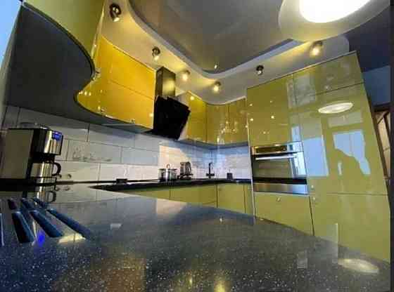 Оренда комфортної 2-кімнатної квартири метро Академмістечко Київ