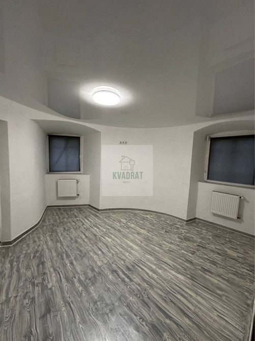 Продам 2- х кімнатну квартиру в історичній частині міста Кам`янець-Подільський - зображення 2