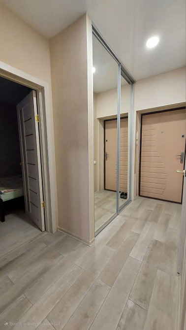 1-кім з меблями та технікою  Вид на сосни Ирпень - изображение 8