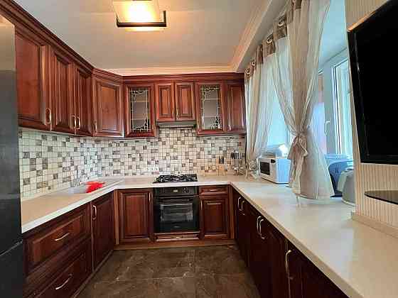 Квартира біля Центрального Ботанічного саду Київ