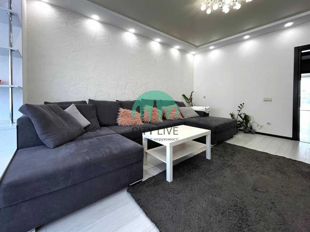 Сучасна 2-кімнатна квартира в Центрі! Стометрівка (38) Ивано-Франковск - изображение 1