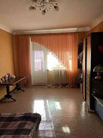 Здається на тривалий термін однокімнатна квартира в Нагірній частині. Кременчуг