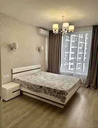 Оренда повноціної 2к квартири ЖК Зарічний 67м2 Киев