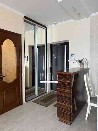 Продаж 2 кімнатної квартири, цегляний будинок по вул. Атозаводська Київ