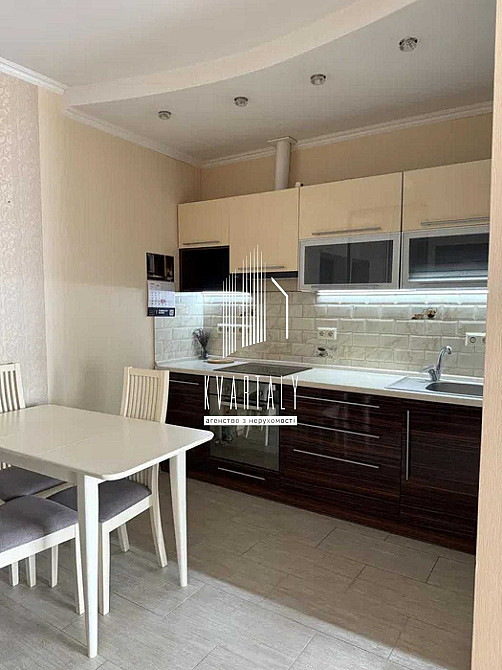 Продаж 2 кімнатної квартири, цегляний будинок по вул. Атозаводська Київ - зображення 3