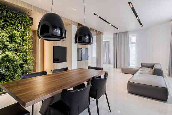 Продам квартиру з дизайнерським ремонтом в новобудові вул. Ярославенка Львов