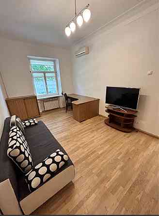 Центр Костьольна Майдан Незалежності Хрещатик Михайлівська Киев