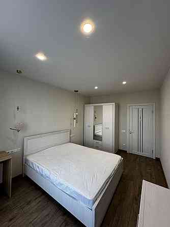 Оренда квартири. ВАРШАВСЬКИЙ Плюс. Новий ремонт. Киев