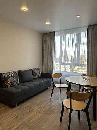 Оренда квартири. ВАРШАВСЬКИЙ Плюс. Новий ремонт. Киев