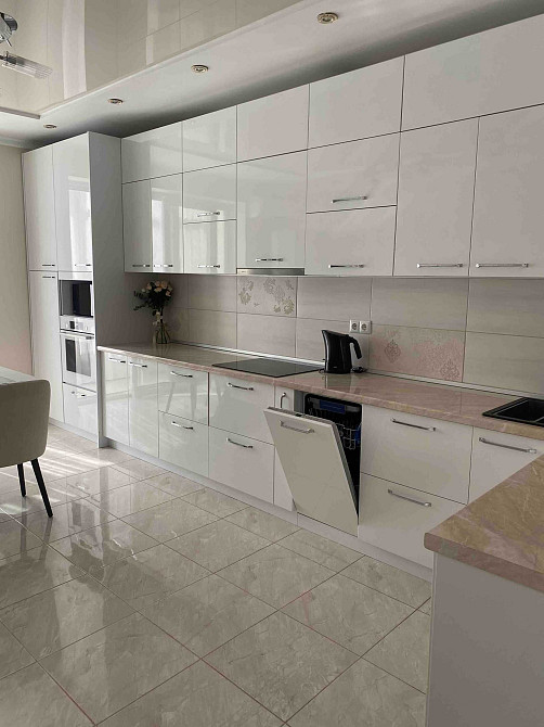 Оренда 2 кімнатна мельника,стометрівка,центр,коновальця,сорохтея Ивано-Франковск - изображение 1