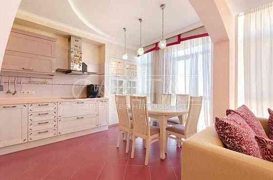 Оренда Комфорт Таун Регенераторна 3 спальні/Comfort Town Киев