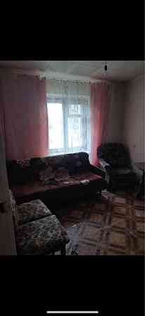 Сдается трехкомнатная кв. На первом этаже. Без риелторских. Первый+ по Горишние Плавни