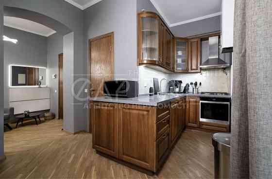 Дворівнева квартира у центрі Києва Киев