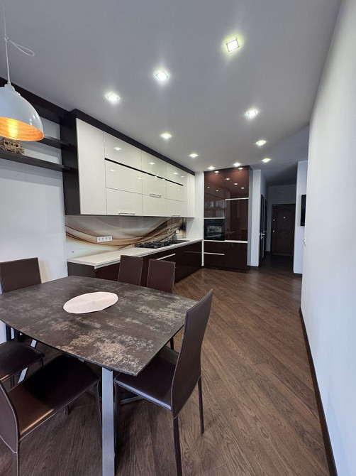 Оренда прострої квартири 100м2 з ремонтом в новобудові в центрі Львов - изображение 2