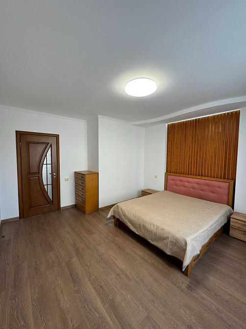 Оренда просторої 83 м 3-кім квартири на вул. Юнаківа , бічна Шевченка Львов - изображение 6