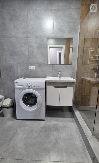 2 кімнатна квартира з новим ремонтом, укомплектована усім.Вигідна ціна Буча - изображение 7