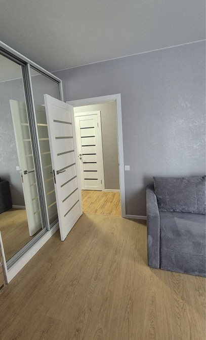 2 кімнатна квартира з новим ремонтом, укомплектована усім.Вигідна ціна Буча - изображение 2