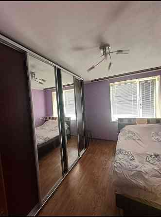 Продам 3-кімнатну квартиру Звягель