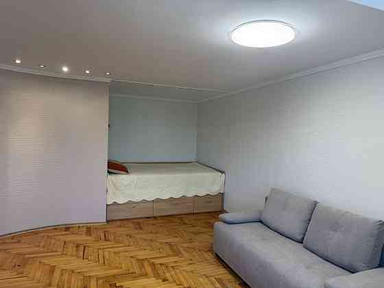 здам однокімнатну квартиру Запоріжжя