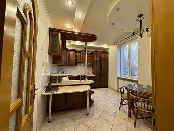 Квартира в центрі Мукачева 3 кімнати Мукачево