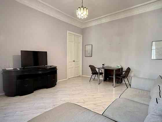 Стильна 2-кімн. у центрі на Арнаутській, без комісії! Одеса