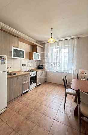 Продам 3к квартиру Троєщина Вигурівський бульвар Драйзера Київ