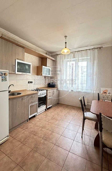 Продам 3к квартиру Троєщина Вигурівський бульвар Драйзера Київ - зображення 1