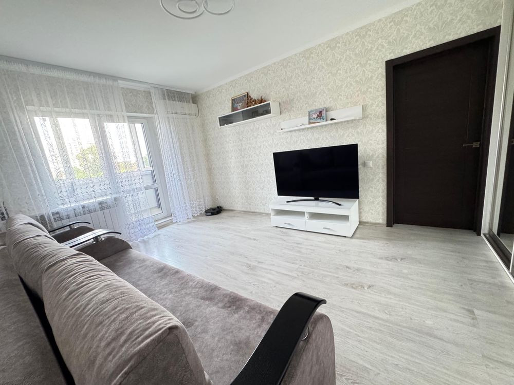 Продам квартиру парк Перемоги Київ - зображення 1