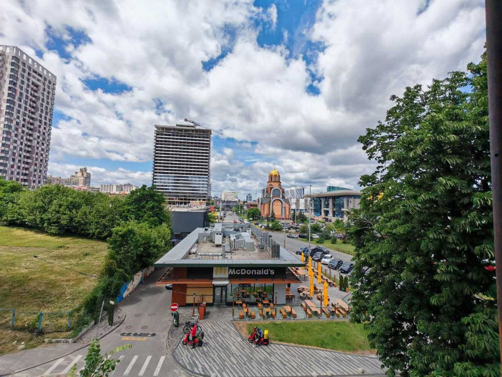 Продам видовую 2к квартиру Сталинка Вокзальная Скрипника Островского 3 Київ - зображення 1