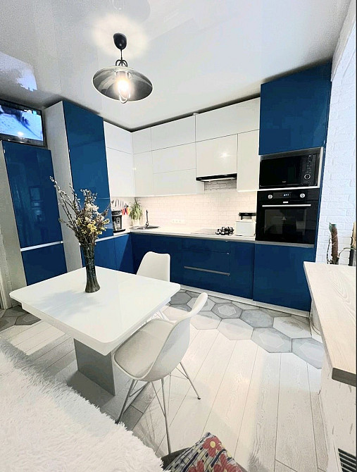 2 кімн. з індивідуальним ГАЗОВИМ опаленням з МЕБЛЯМИ   иа технікою Проліски - зображення 1