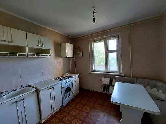 1 комн Восточный 2-3 ул.Независсти Украины с видом на парк Кривой Рог