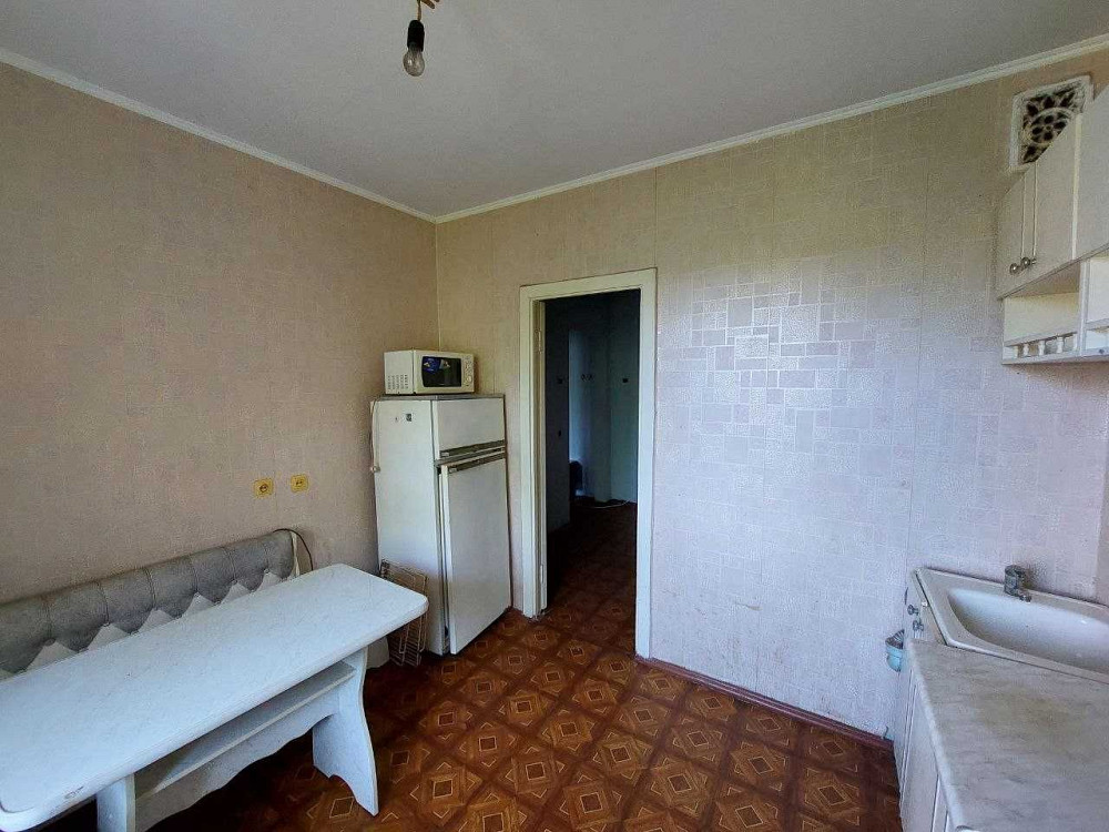 1 комн Восточный 2-3 ул.Независсти Украины с видом на парк Кривой Рог - изображение 8