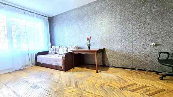 Продаж 1к квартири, пр. Соборності, 16,  Дарницька площа. Без % Київ