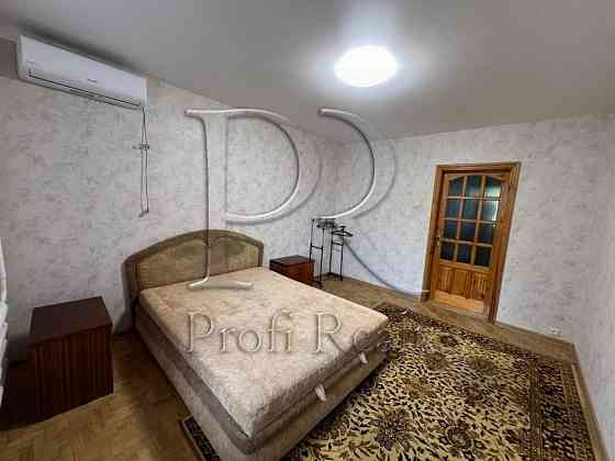 Продаж 5- ти кімнатної кв. в м-ні Харківський в Дарницькому р-н, Київ