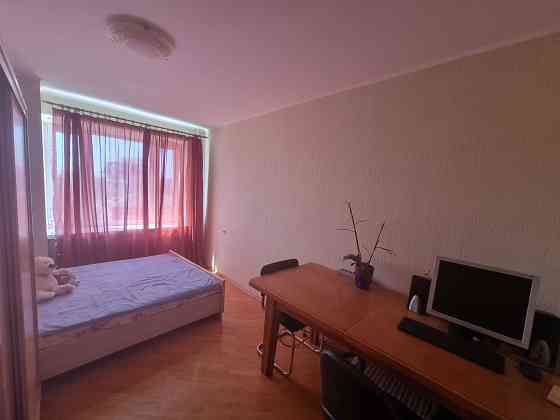 Оренда трьохкімнатна Зверінецька 61-А Без комісії % Печерський район Киев