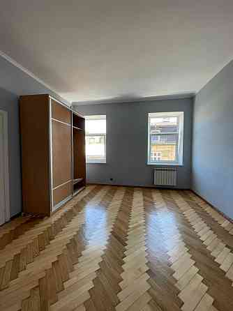 Оренда 3 кімнатної квартири ЦЕНТР,  можна офіс, вул Ужгородська Львов