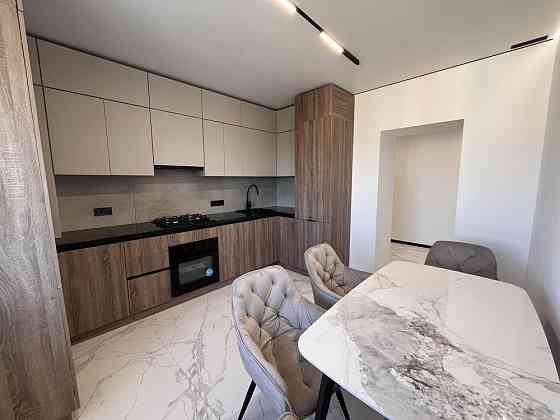 Здається 3 кім. квартира. Перша здача. Приозерна 28 Ивано-Франковск