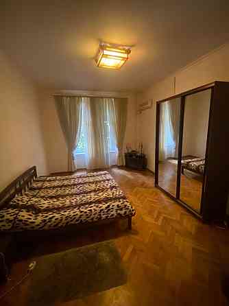 Продам квартиру. Центр Одеси. 200 кв.м 8 кiмнат Odesa