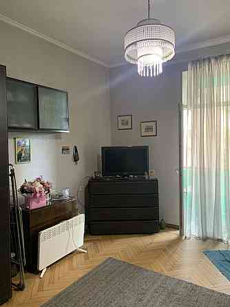 Двокімнатна в «сталінці» з ліфтом. Odesa