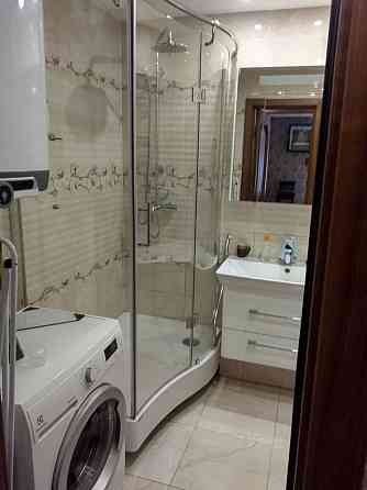 Продається 1-на квартира з добротним ремонтом біля Терміналу! Бровары