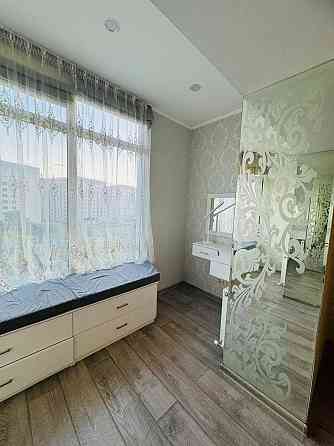 Пропонується до продажу простора 3-кімнатна квартира з капітальним Хмельницкий