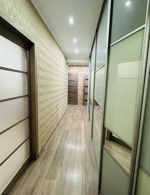 Пропонується до продажу простора 3-кімнатна квартира з капітальним Хмельницький - зображення 7