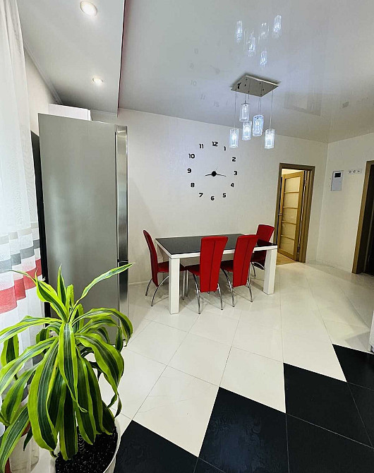 Пропонується до продажу простора 3-кімнатна квартира з капітальним Хмельницький - зображення 6