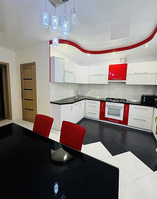 Пропонується до продажу простора 3-кімнатна квартира з капітальним Хмельницький - зображення 1