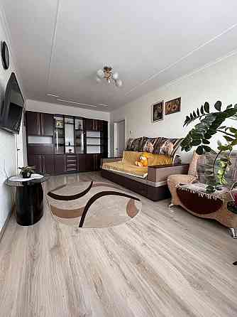 Продам 4-х кімнатну квартиру з меблями та поб. технікою (а/о) Бердичів