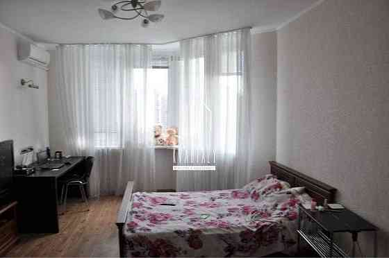 продаж 2-к квартири,Позняки, вул Олени Пчілки Київ