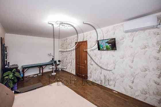 Продаж 2 кімн. квартири за адресою Шумського 10 Київ