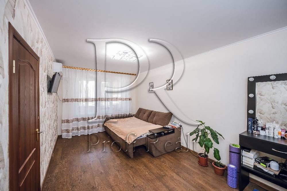 Продаж 2 кімн. квартири за адресою Шумського 10 Київ - зображення 1