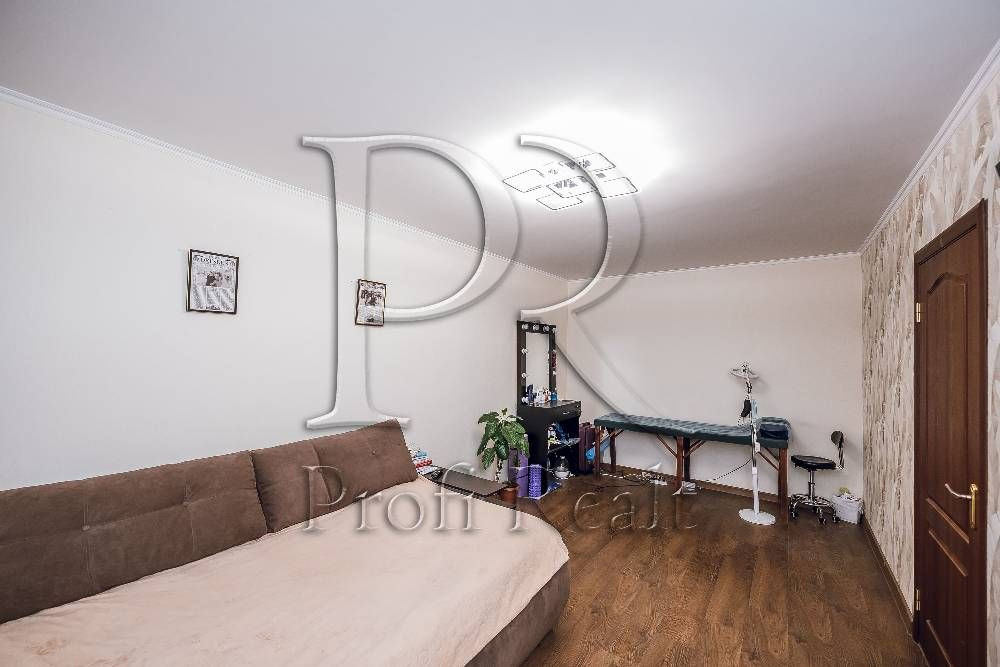 Продаж 2 кімн. квартири за адресою Шумського 10 Київ - зображення 2