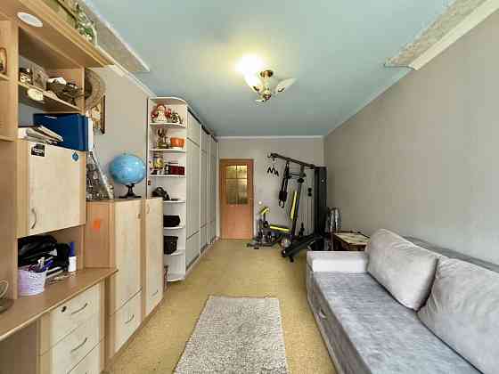 Простора 3-кімнатна квартира, район Автовокзалу Ровно